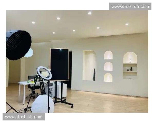 以电视直播为核心打造融合互动体验的新时代家庭娱乐生态体系